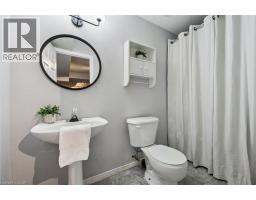 4 NORTHMANOR Crescent - 31