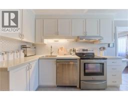 30 GREEN VALLEY Drive UnitNo. 71 - 15