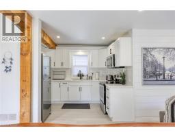 51 VICTORIA Street - 16