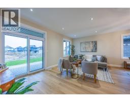 93 DUCHESS Drive - 14