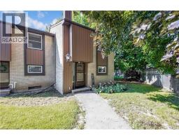 215 GLAMIS Road UnitNo. 40 - 2