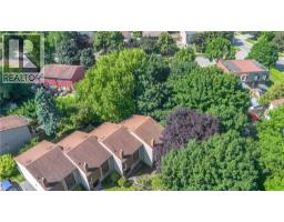 215 GLAMIS Road UnitNo. 40 - 32