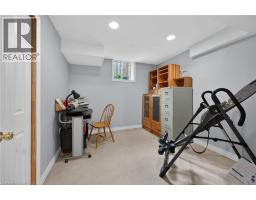 33 OAK Crescent - 37