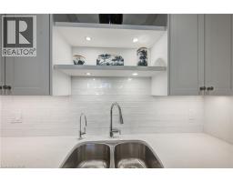 114 LIVINGSTON Drive - 16