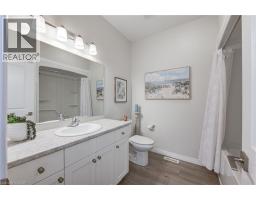 114 LIVINGSTON Drive - 35