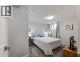 114 LIVINGSTON Drive - 42