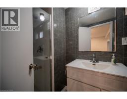 10 MONROE Street - 32