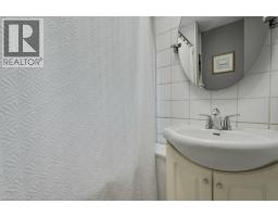 6 GLANVILLE Avenue - 25