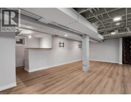 6 GLANVILLE Avenue - 32