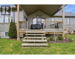 6 MACNEIL Court - 43