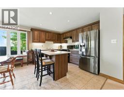 50 UPPER CANADA Drive - 10