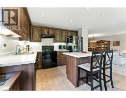 50 UPPER CANADA Drive - 13