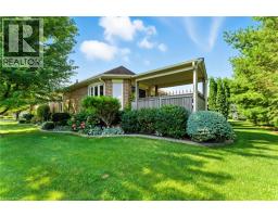 50 UPPER CANADA Drive - 25