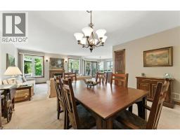 50 UPPER CANADA Drive - 4