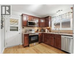 16 ALISON Avenue - 14