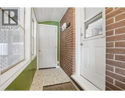 16 ALISON Avenue - 32