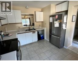 250 KEATS Way UnitNo. 6 - 3