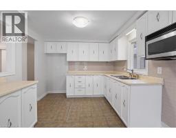 67 OLD CARRIAGE Drive - 11