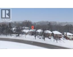 67 OLD CARRIAGE Drive - 35