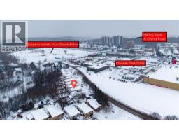 67 OLD CARRIAGE Drive - 40