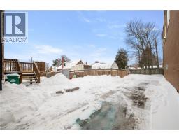 1242 KING Street E - 38