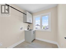 158 LAFAYETTE Boulevard E - 32