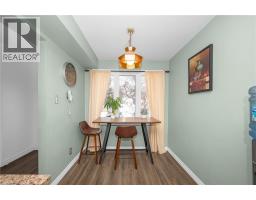 375 KINGSCOURT Drive UnitNo. 21 - 10