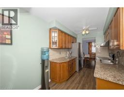 375 KINGSCOURT Drive UnitNo. 21 - 11