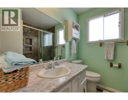 249 MACDONALD Drive - 29