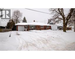 456 CHURCHILL Avenue - 3