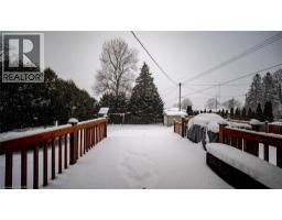 456 CHURCHILL Avenue - 31