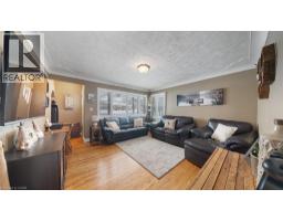 456 CHURCHILL Avenue - 8