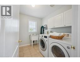 79 ZIEMAN Crescent - 27