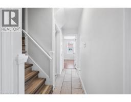 56 COLUMBIA Street W - 11