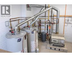 17 LOUISA Street - 10