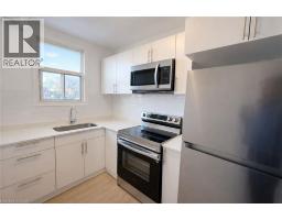 17 LOUISA Street - 8