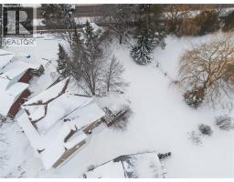 98 OLD MAPLE Lane - 40