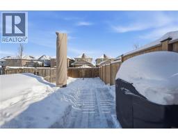 955 ZELLER Crescent - 23