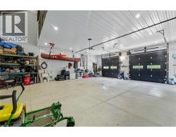 115 LAKESHORE Road - 36