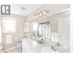 43 BUCHANAN Drive - 34