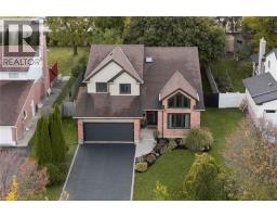 391 STRAWBERRY Crescent - 41