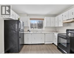 60 ELMSDALE Drive UnitNo. 66 - 18