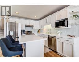 84 WALSH Crescent - 10