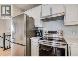 84 WALSH Crescent - 12