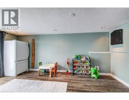 84 WALSH Crescent - 20