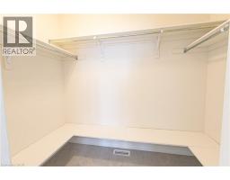 8 GRASSBOURNE Avenue - 18