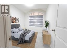 8 GRASSBOURNE Avenue - 22