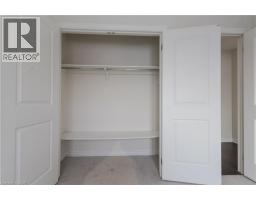 8 GRASSBOURNE Avenue - 26