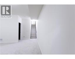 8 GRASSBOURNE Avenue - 29