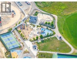 8 GRASSBOURNE Avenue - 40